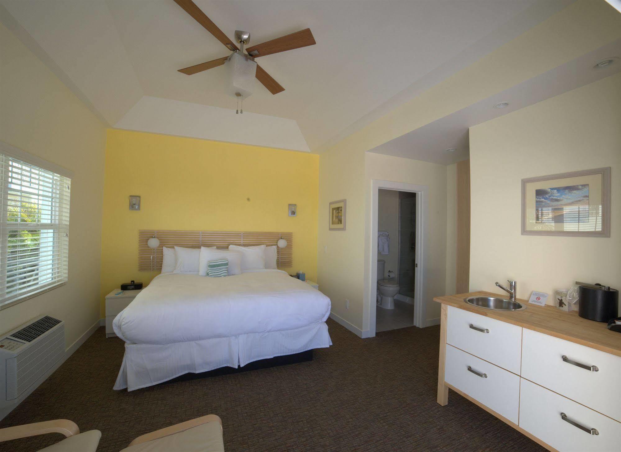 Casey Key Resorts - Beachfront Нокомис Екстериор снимка